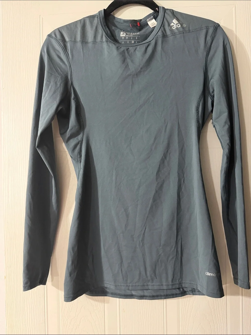 adidas mens Long Sleeve Climalite Top grey.